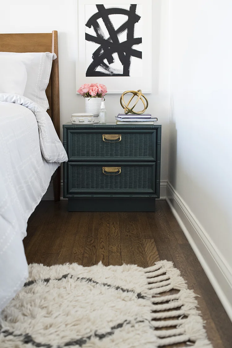 Room For Tuesday Blog: 'A Chic Bedroom'