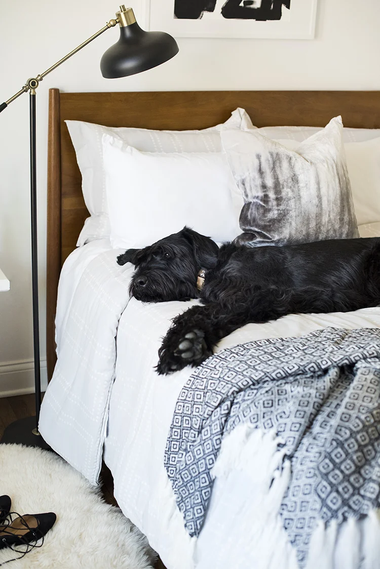 Room For Tuesday Blog: 'A Chic Bedroom'
