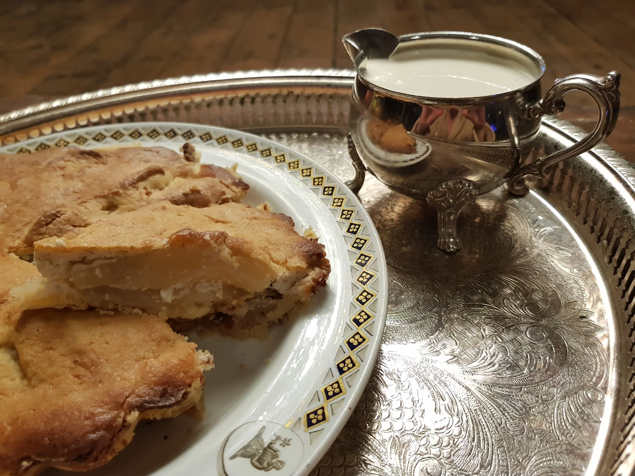 Caroline’s Apple Pie (based on a recipe by Martha Lloyd) on the family’s 1813 Wedgwood china. Credit: Caroline Knight