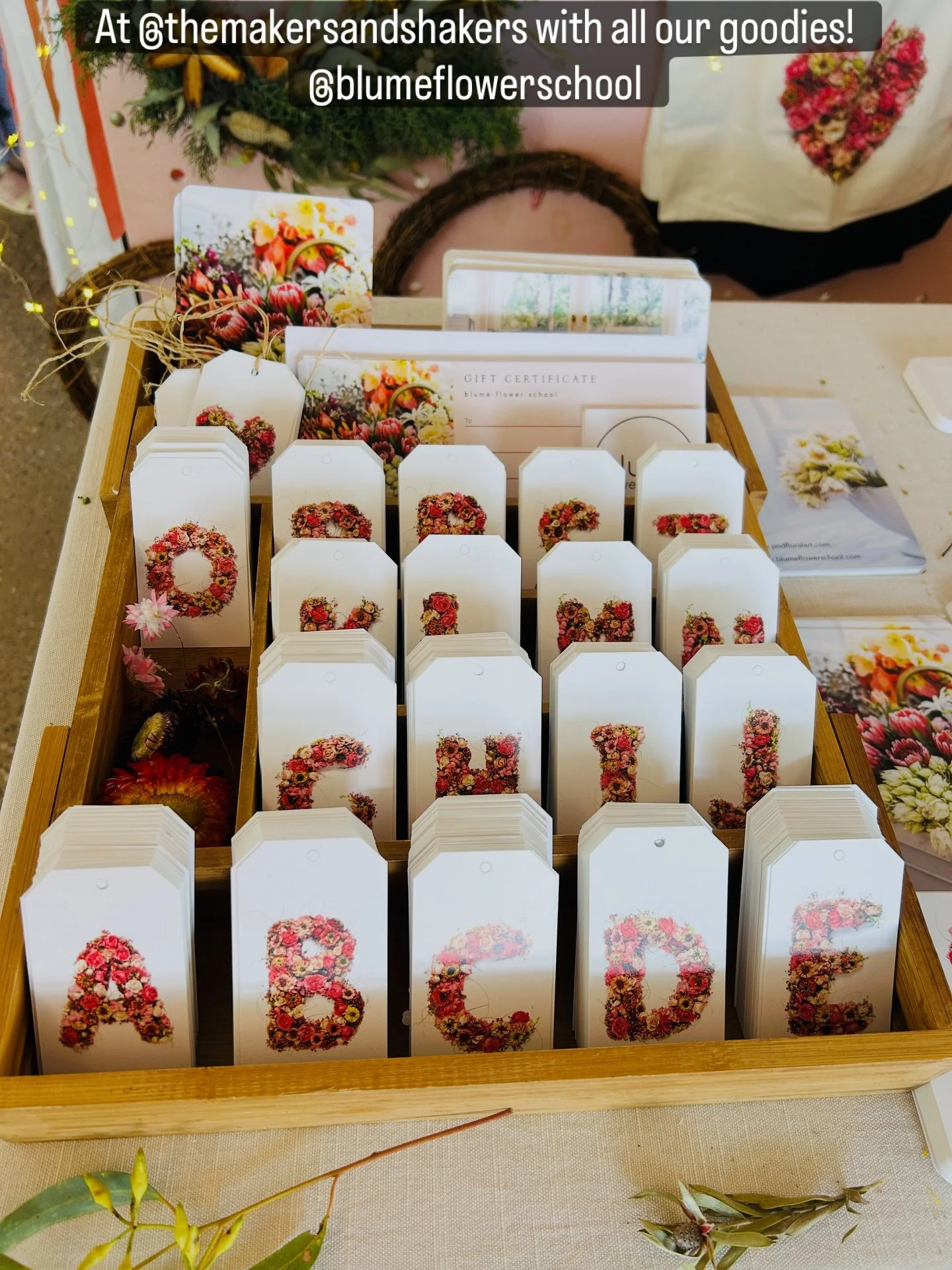 Showing off all our goodies at @themakersandshakers with big thanks to @vistaprintaustralia for the support 🥰😘 @blumeflowerschool @podfloralart .