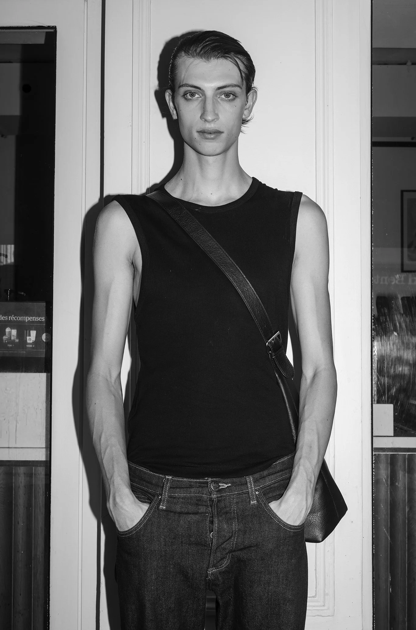 Photographie de mode à Paris en noir et blanc  Guillaume Delleuse