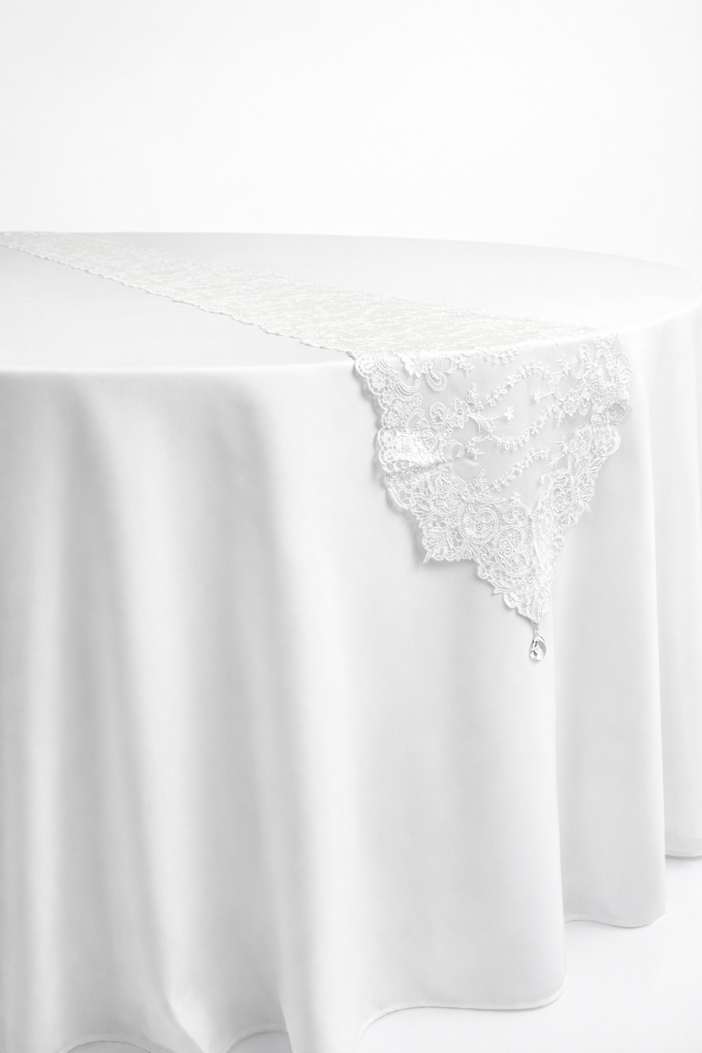 Heirloom Lace Runner w: Crystal Drop (handmade) - White.png