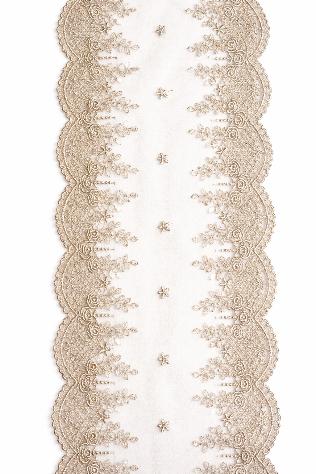 Heirloom Lace Runner WE 06 Detail.png