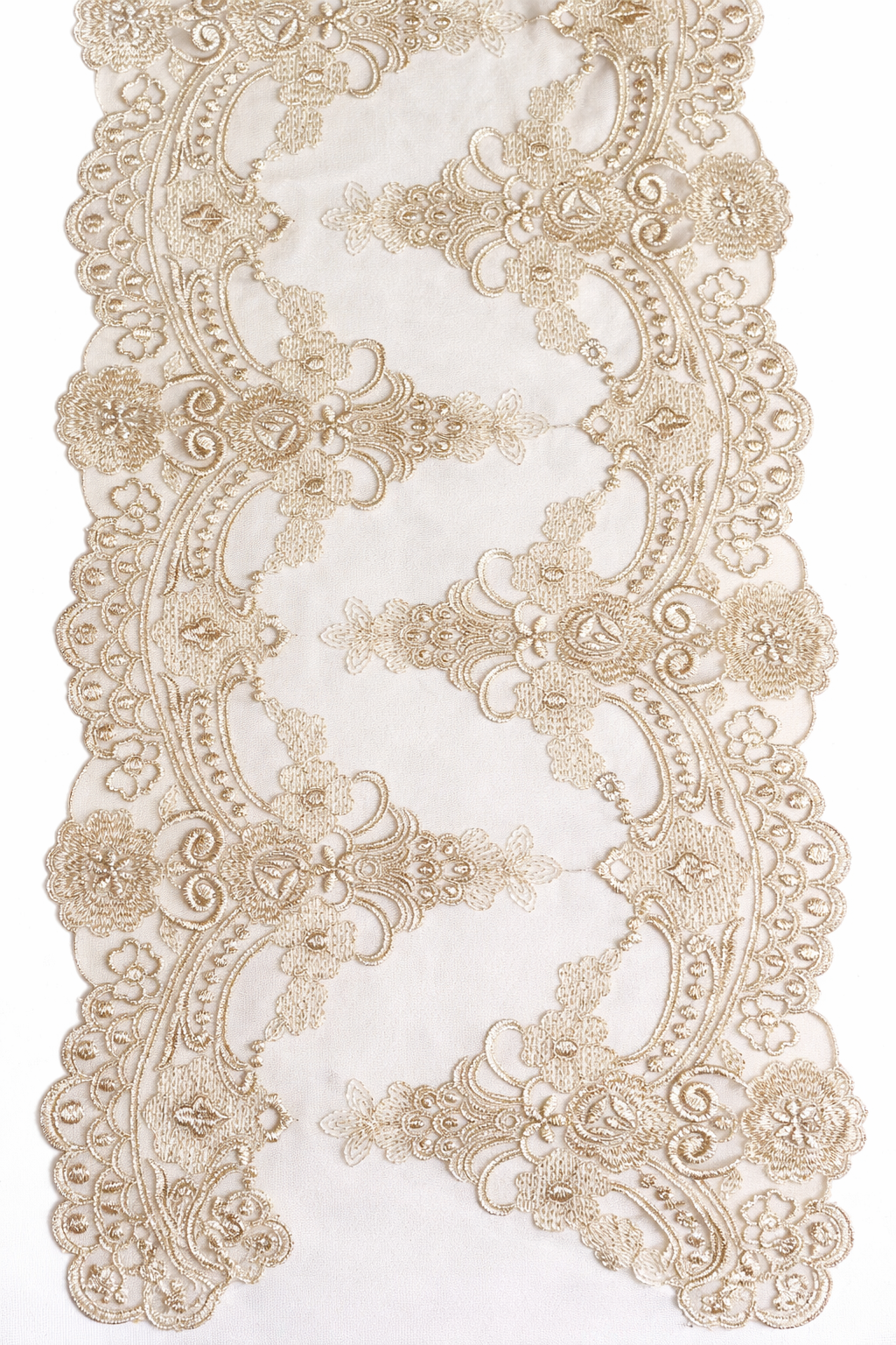 Heirloom Lace Runner WE 05 Detail.png