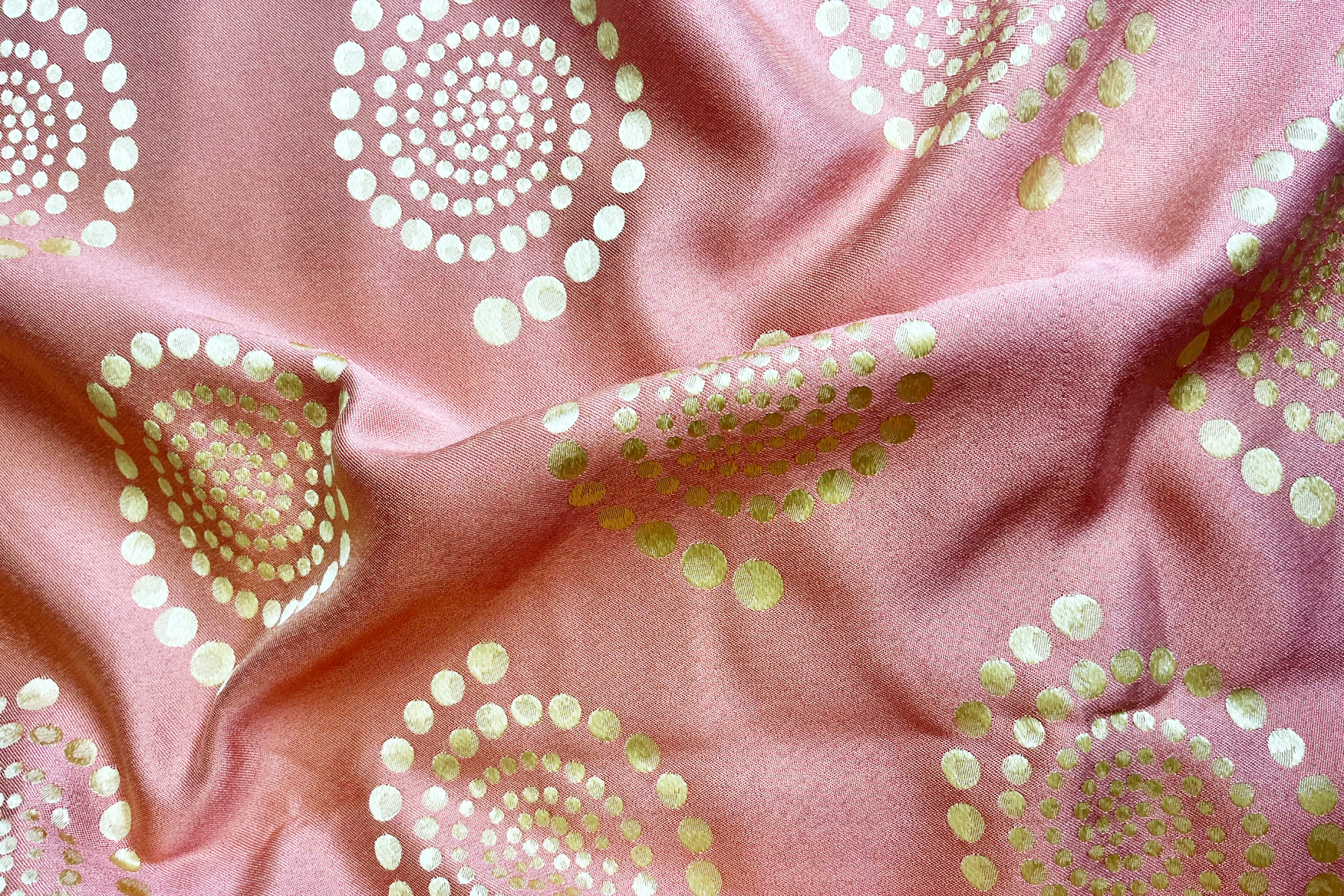 Whirligig Linen (Reversible) - Orange with Yellow Thumb.png