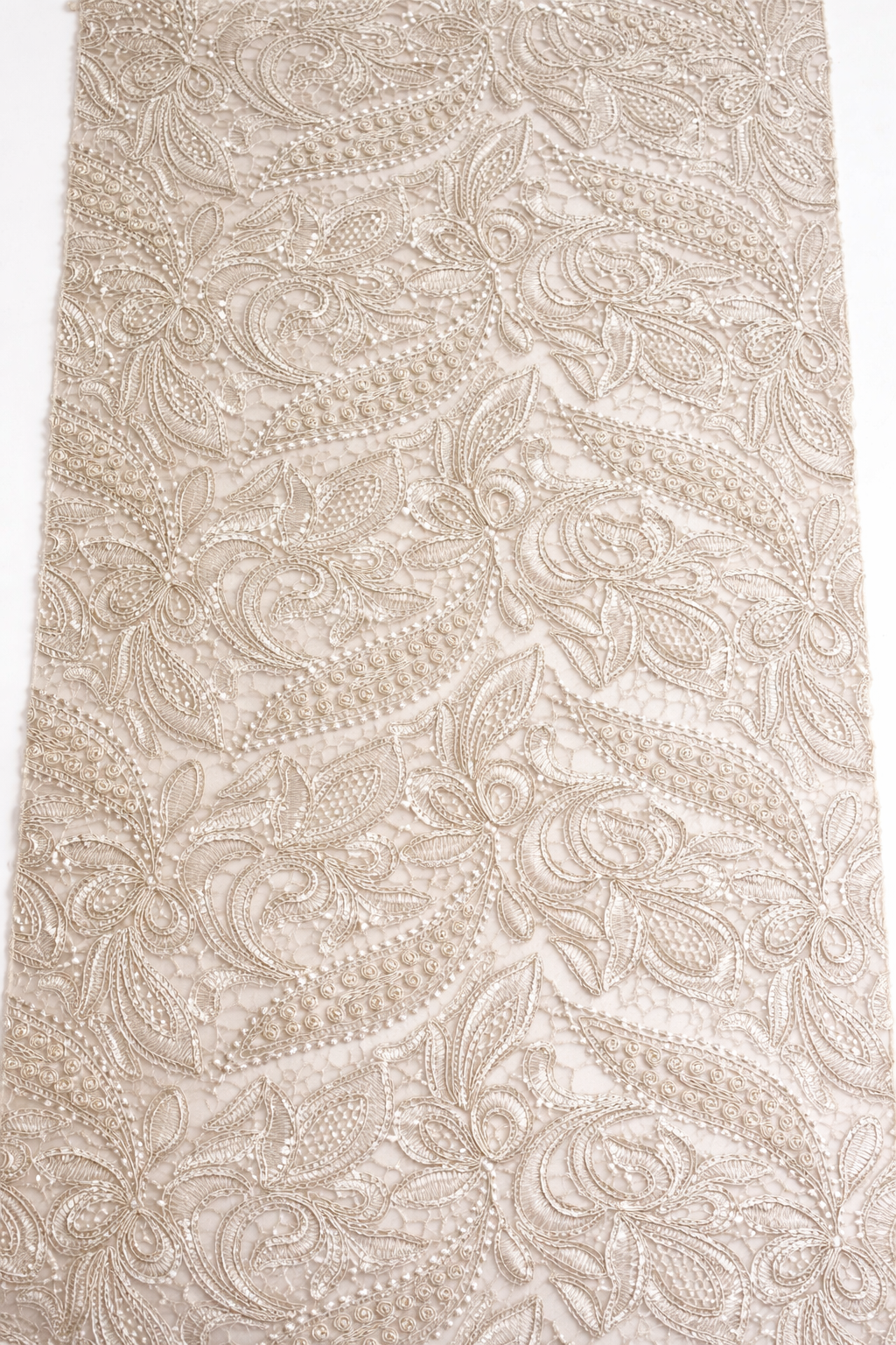 French Lace Runner - Ecru Detail.png
