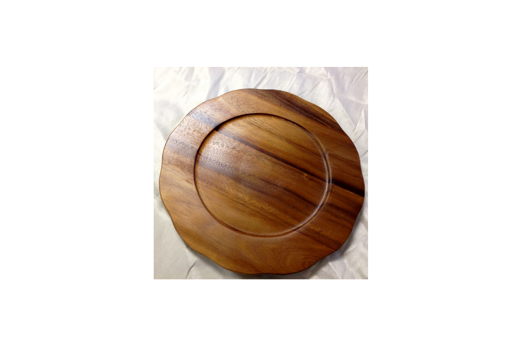 Charger Acacia Listing.png