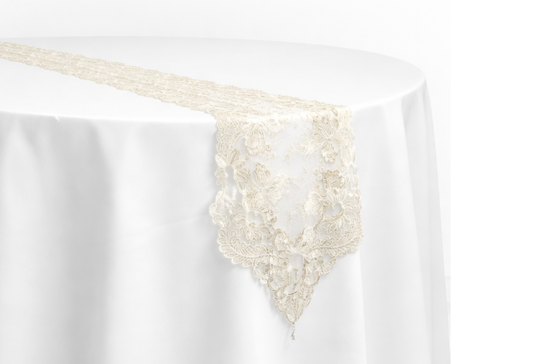 Heirloom Lace Runner WE 01 Table Listing.png
