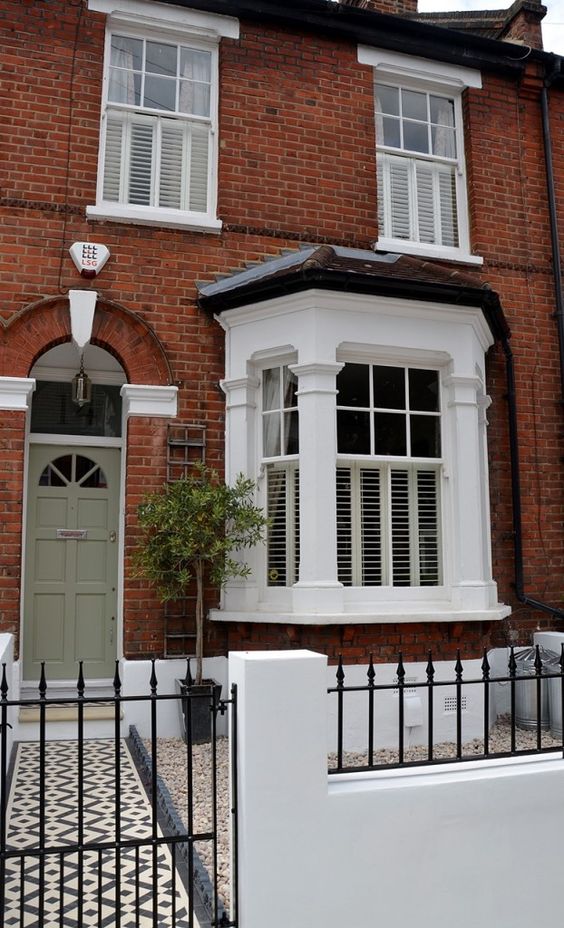 A typical Victorian house and entrance way.