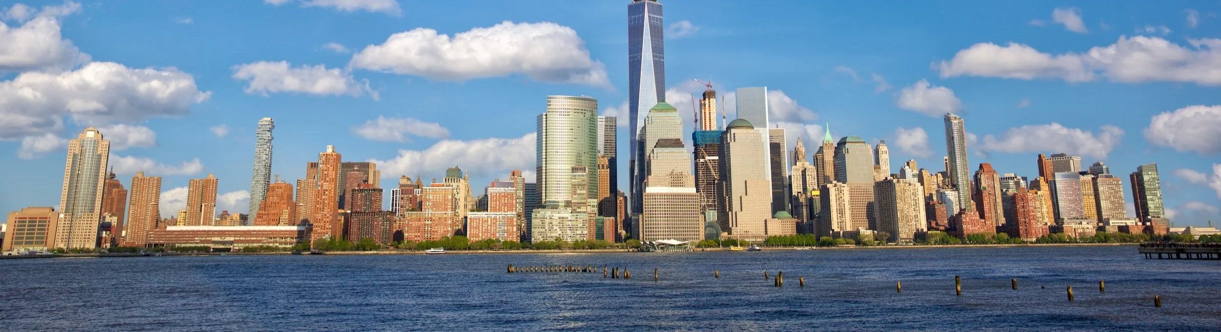 manhattan-skyline-over-hudson-river-2023-11-27-05-06-48-utc.jpg