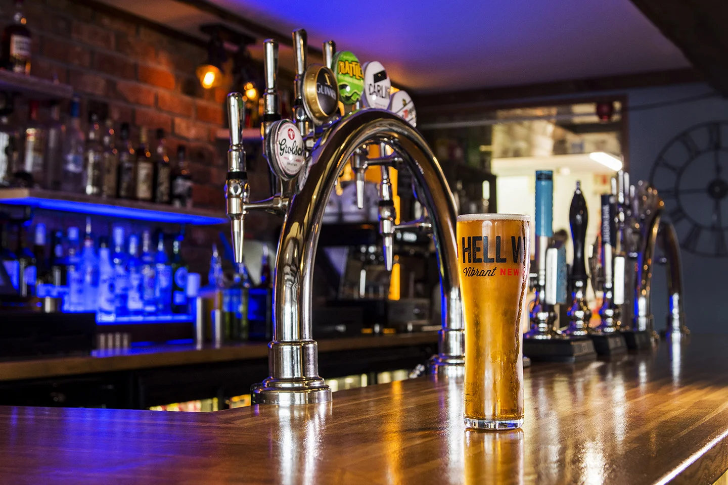 Harbour_Tavern_08.jpg