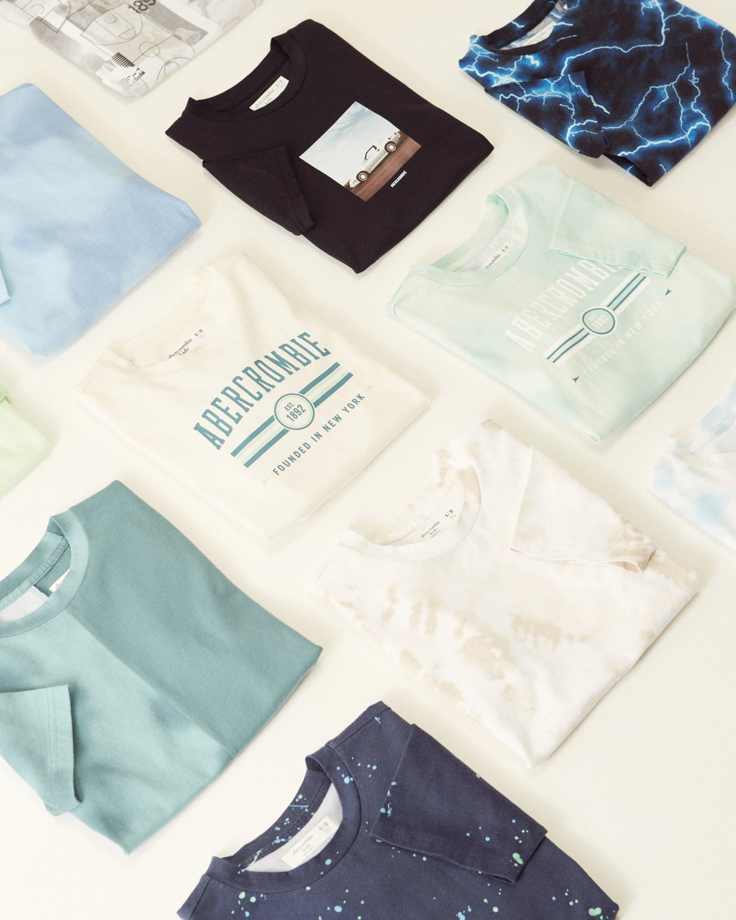 KIDSPRF_16_NO14_MARKWK4_B_TEES_01 2.JPG