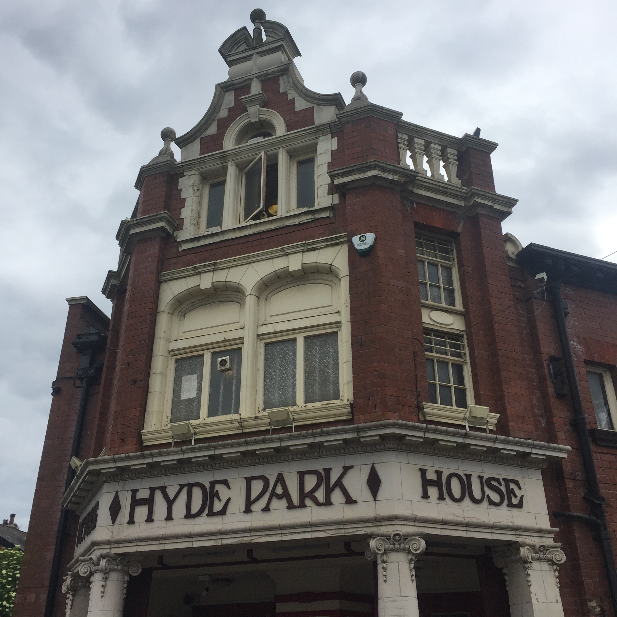19-Hyde_Park_Picture_House.jpg