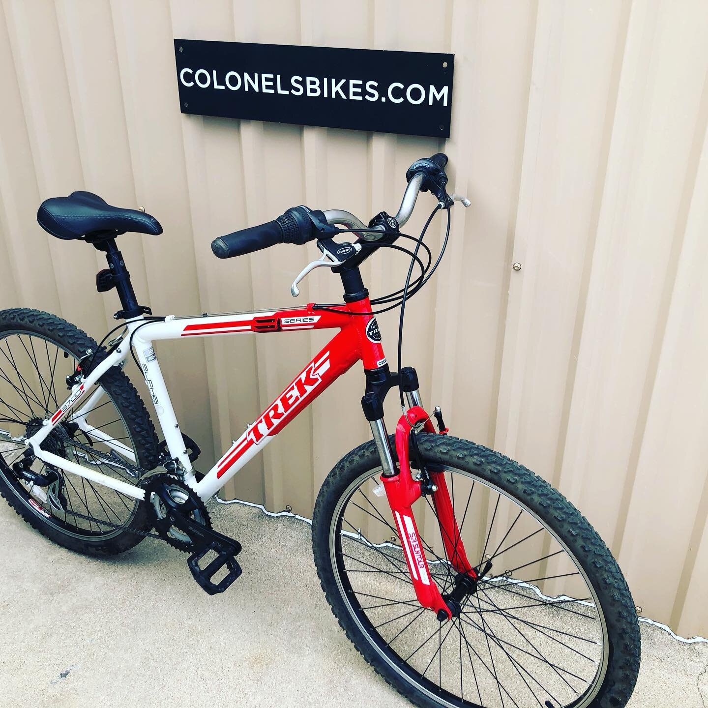 Trek 3700 with fresh tune and Trinity Trail conversion. 18&rdquo; frame. $389.99 #colonelsbikes #usedbikesdallasfortworth (817)924-1333