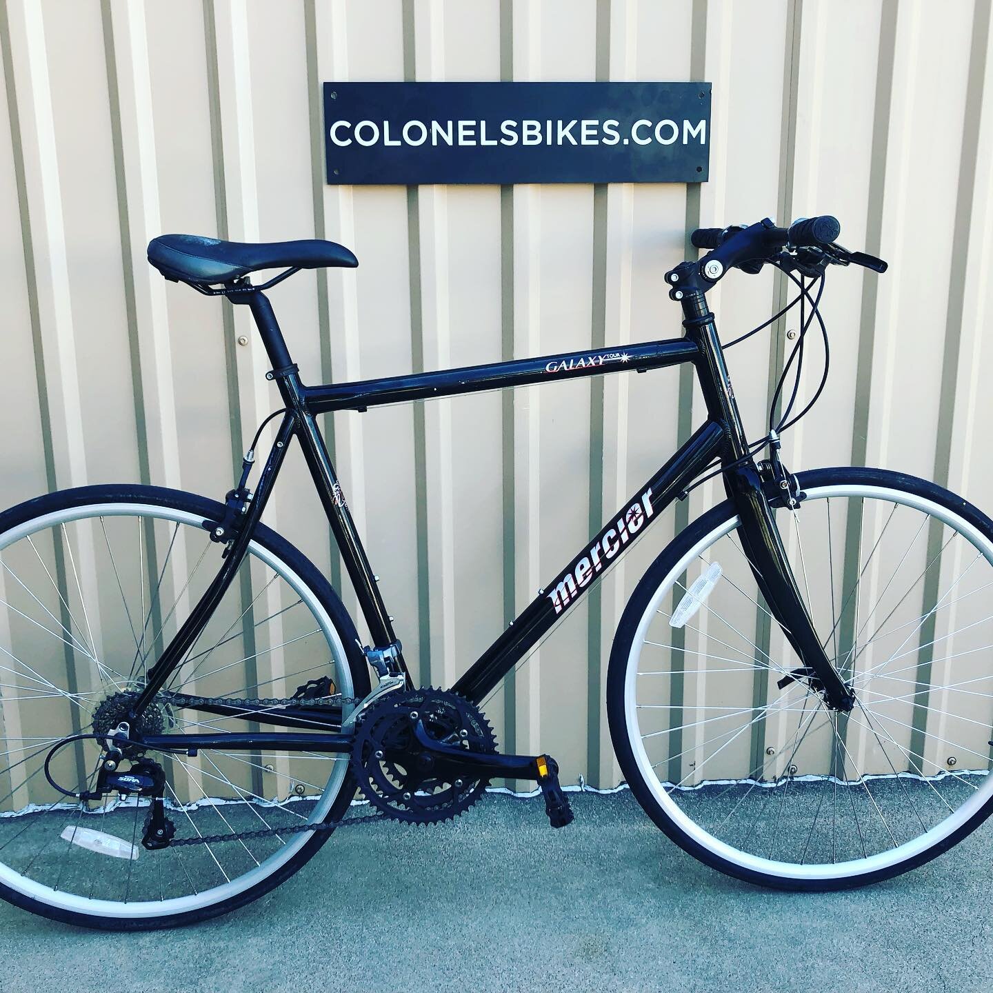 Pre-owned Mercier Galaxy tour. XL frame. Light weight aluminum with carbon fork. Shimano Claris and Sora mix. Very zippy ride! $399.99 #colonelsbikes #usedbikesdallasfortworth (817)924-1333