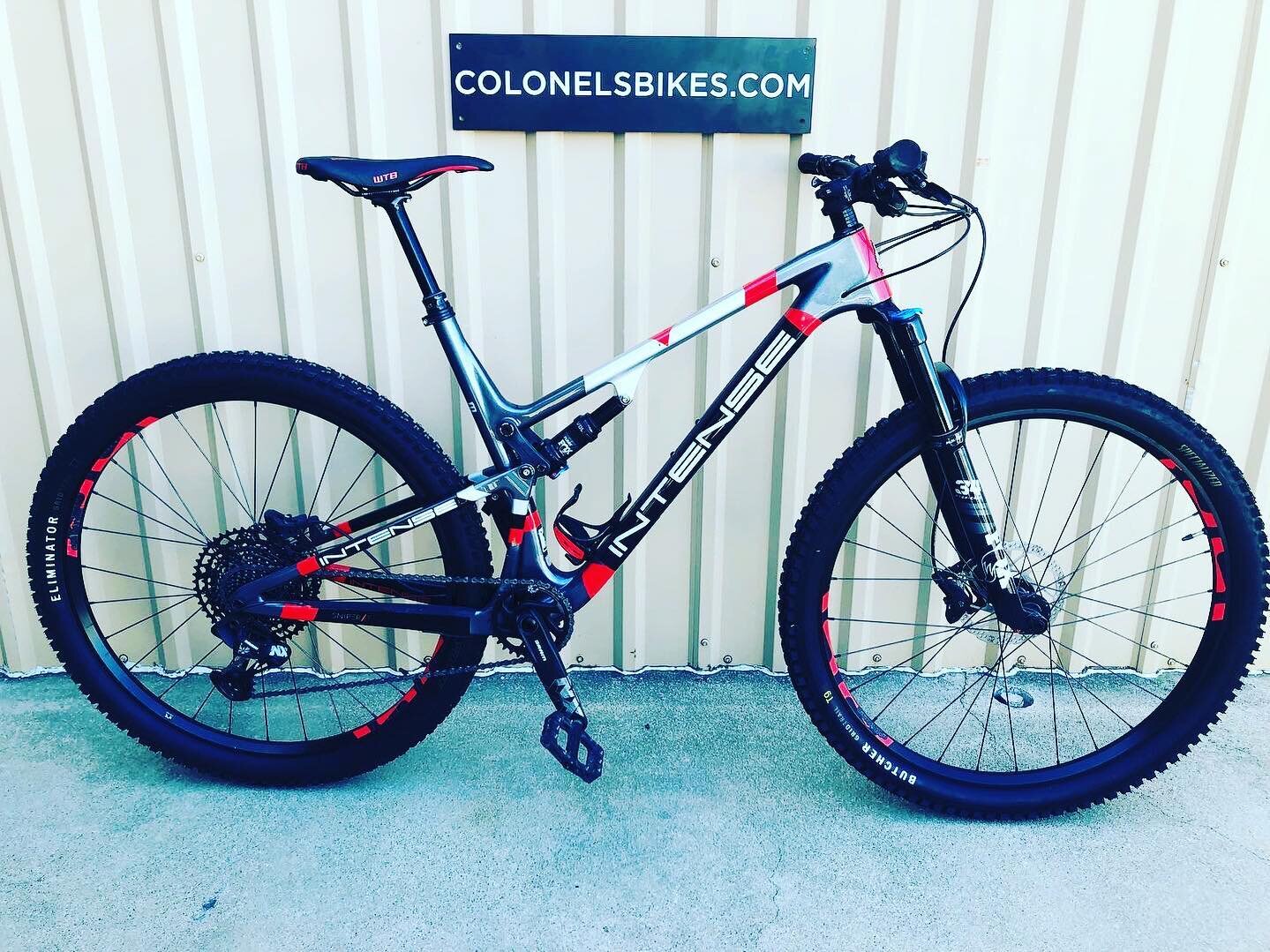 PRICE DROP! Now only $2200.00. Originally $4000.00. Excellent condition pre-owned Intense Spider T expert. Size large. All carbon frame.SRAM NX components. Fox 34 Stepcast fork. Raceface dropper post with Wolf Tooth lever. Specialized Eliminator rear