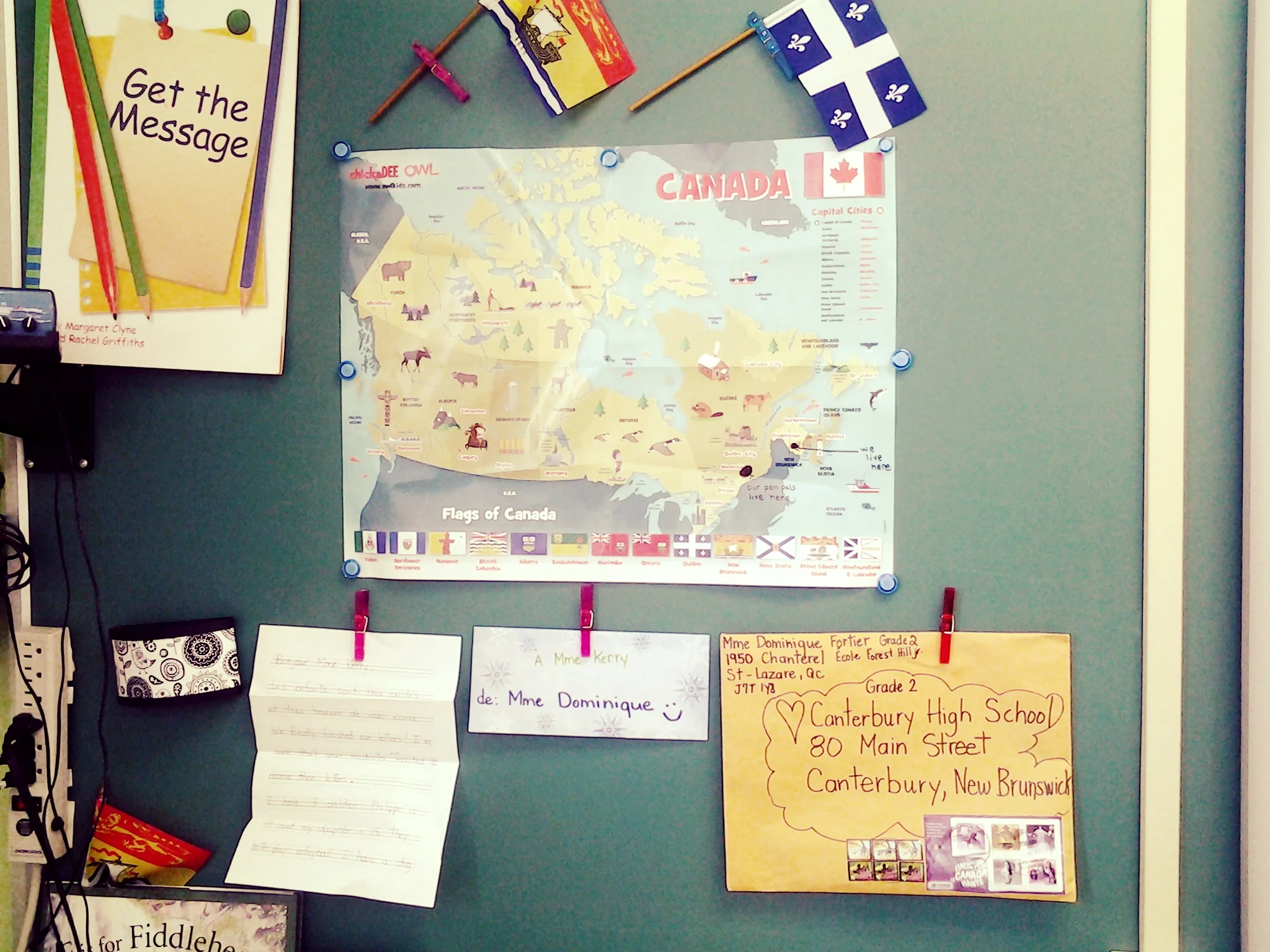 The grade two class began writing to a pen pal in Saint Lazare, Quebec Having a pen-pal is a wonderful way to help children learn more about the world around them. The ability to appreciate, understand and respect other cultures is an important quality. Children are more likely to be interested in what another child is telling them first hand, rather than by reading about a country in a book or watching a documentary.
