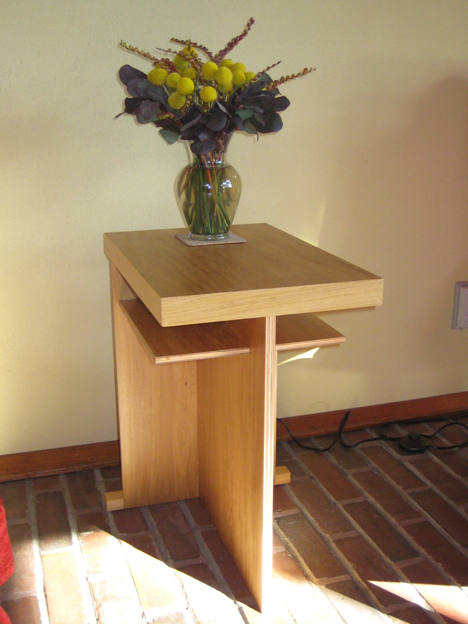 SideTable4.JPG