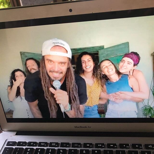 These peeps and their love..so bright and luminous..💛
.
Even in Bali, quarantine has had its ups and downs. What a gift to dance, love, and keep on keepin on together... this photo and video from @michaelfranti @oneearthlive set we got to jump in on