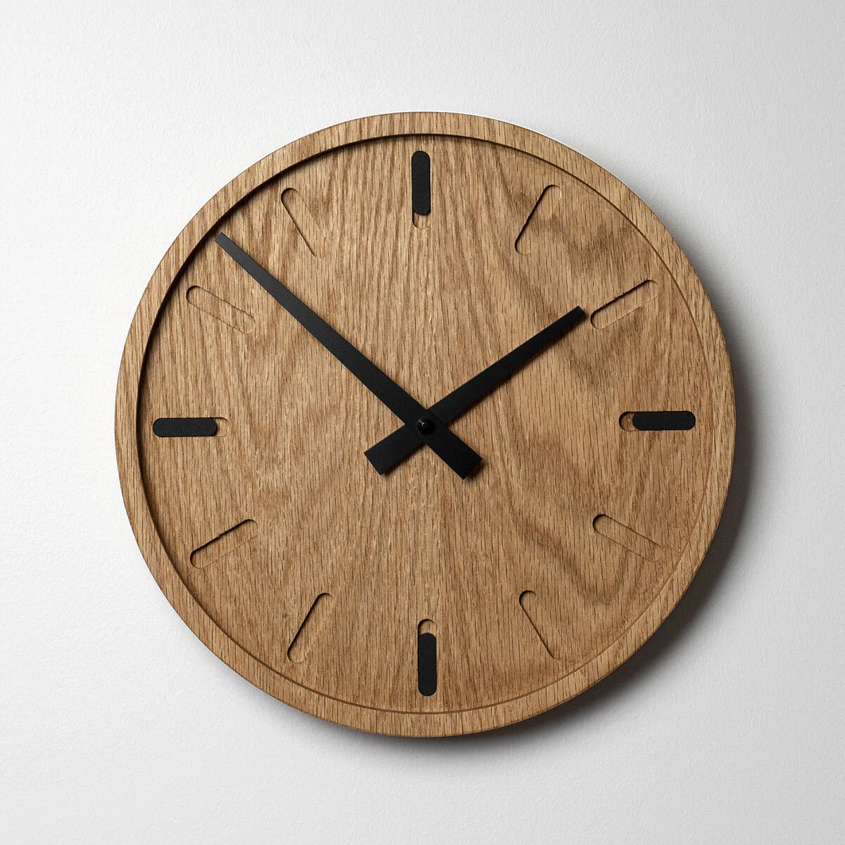 Horloge Murale En Bois SERVEWELL - Occasion, En Bon état Fonctionnel, Style Classique
