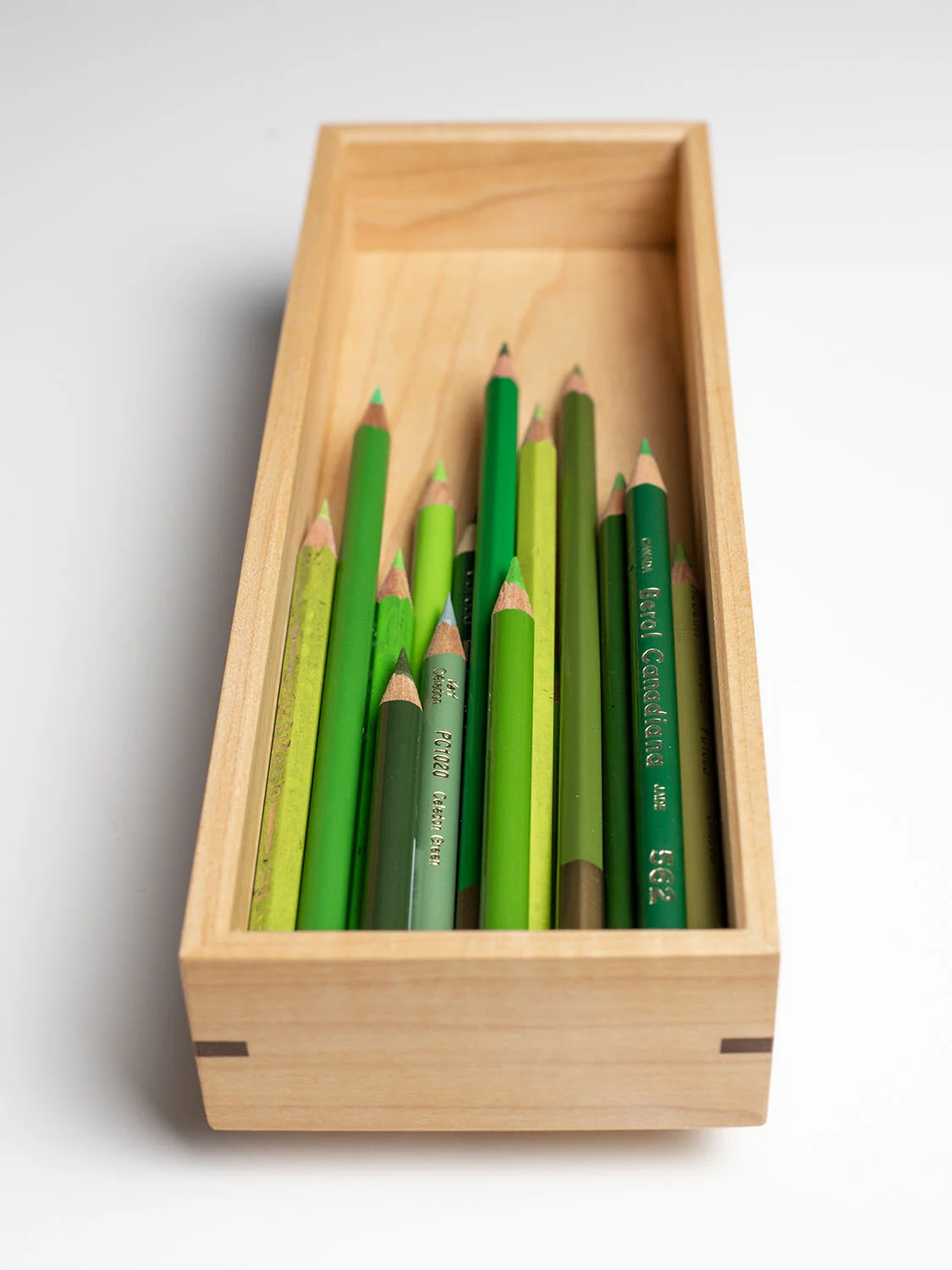 ATELIER-D_COLLECTION-BUREAU_02.jpg