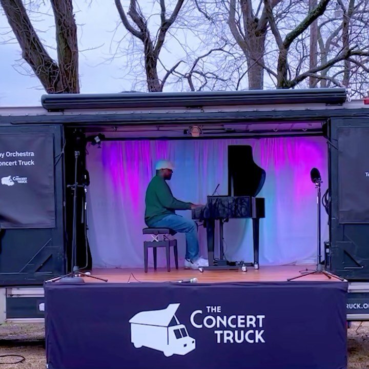 A 🔥 solo by one of our personal heroes, multi-Grammy Award winner @shunwun of @snarkypuppy, from Marsha Jackson&rsquo;s neighborhood clean-up celebration in South Dallas with the @DallasSymphony 🤩 Also, he can reach a thirteenth 🤯➡️

✂️ @cloudy_al