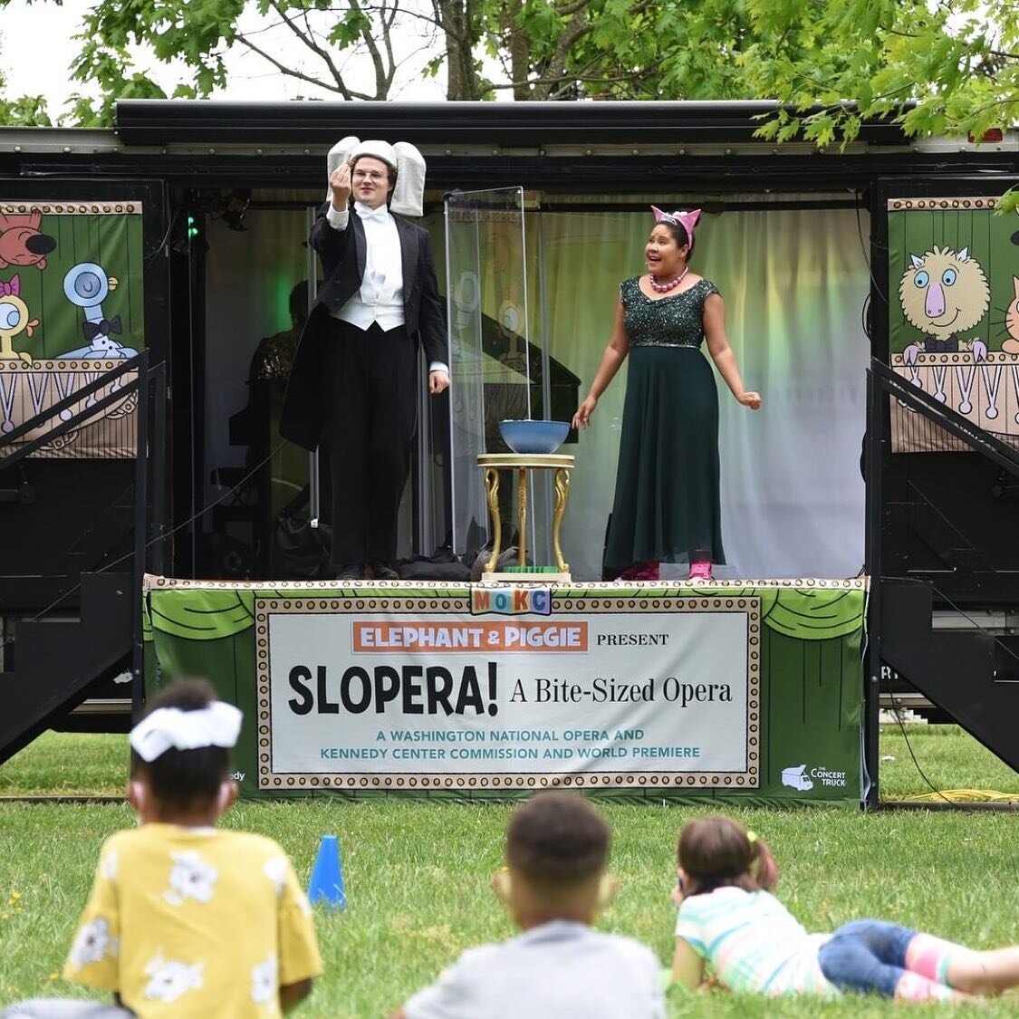 This week, we&rsquo;ve teamed up with @washnatopera &amp; @kennedycenter for the Performing Arts for a mini tour of Elephant and Piggie Present SLOPERA!: A Bite-Sized Opera in the DC area! Join us today for our first public performances - details bel