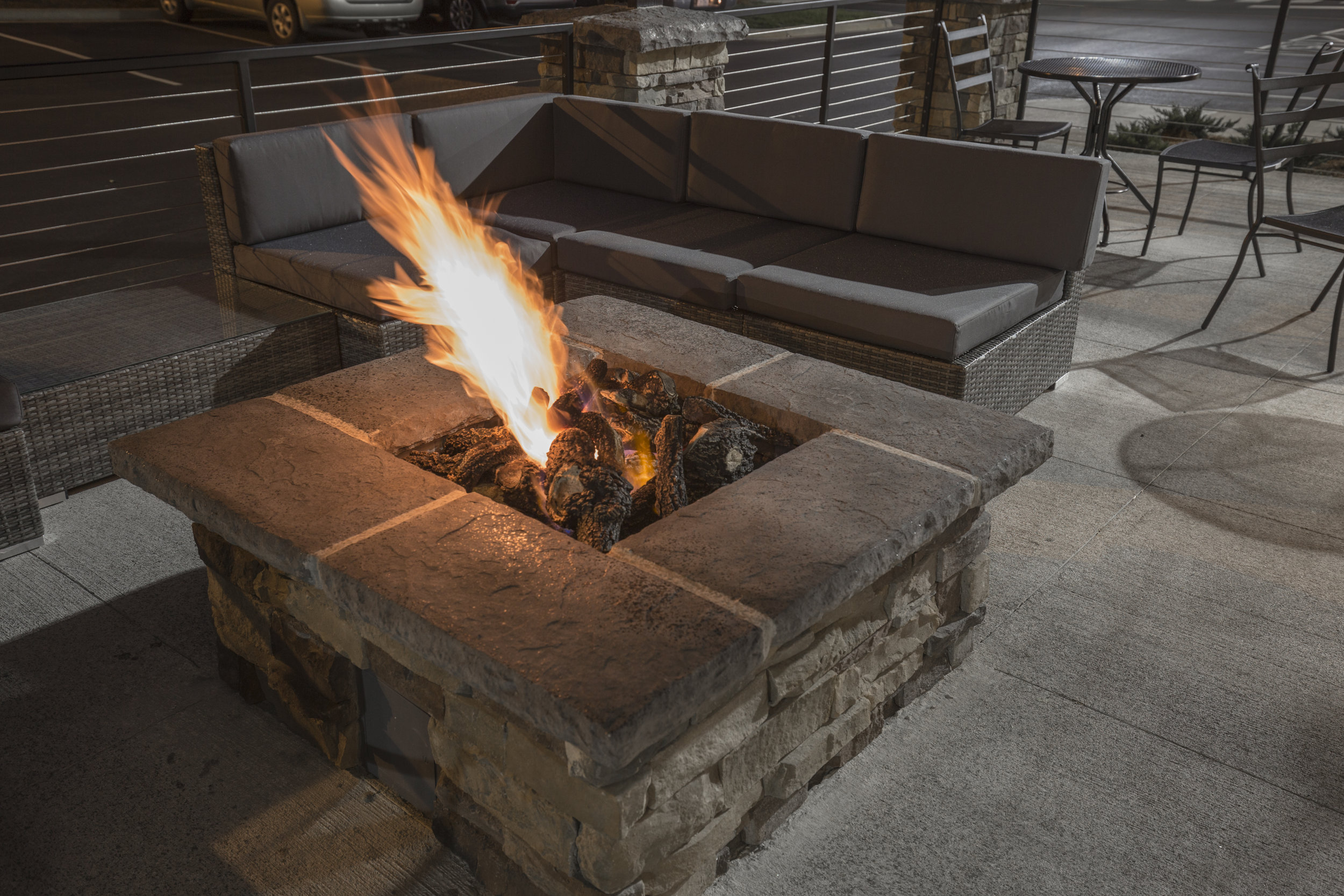 Lounge (Firepit).jpg