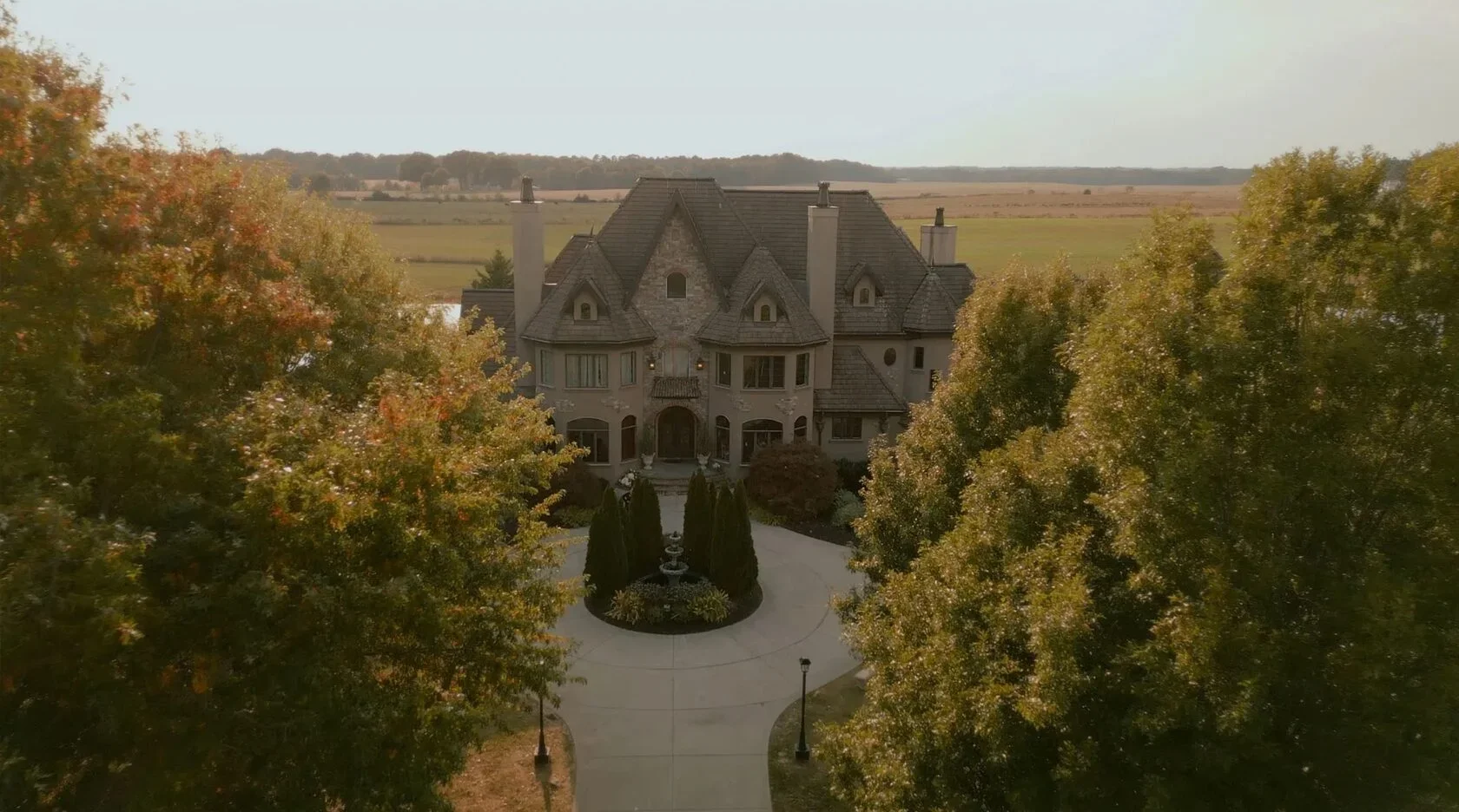 Sunset Ridge Estate|Classic Less-than-50 50-100 100-250 250plus 26mi-plus