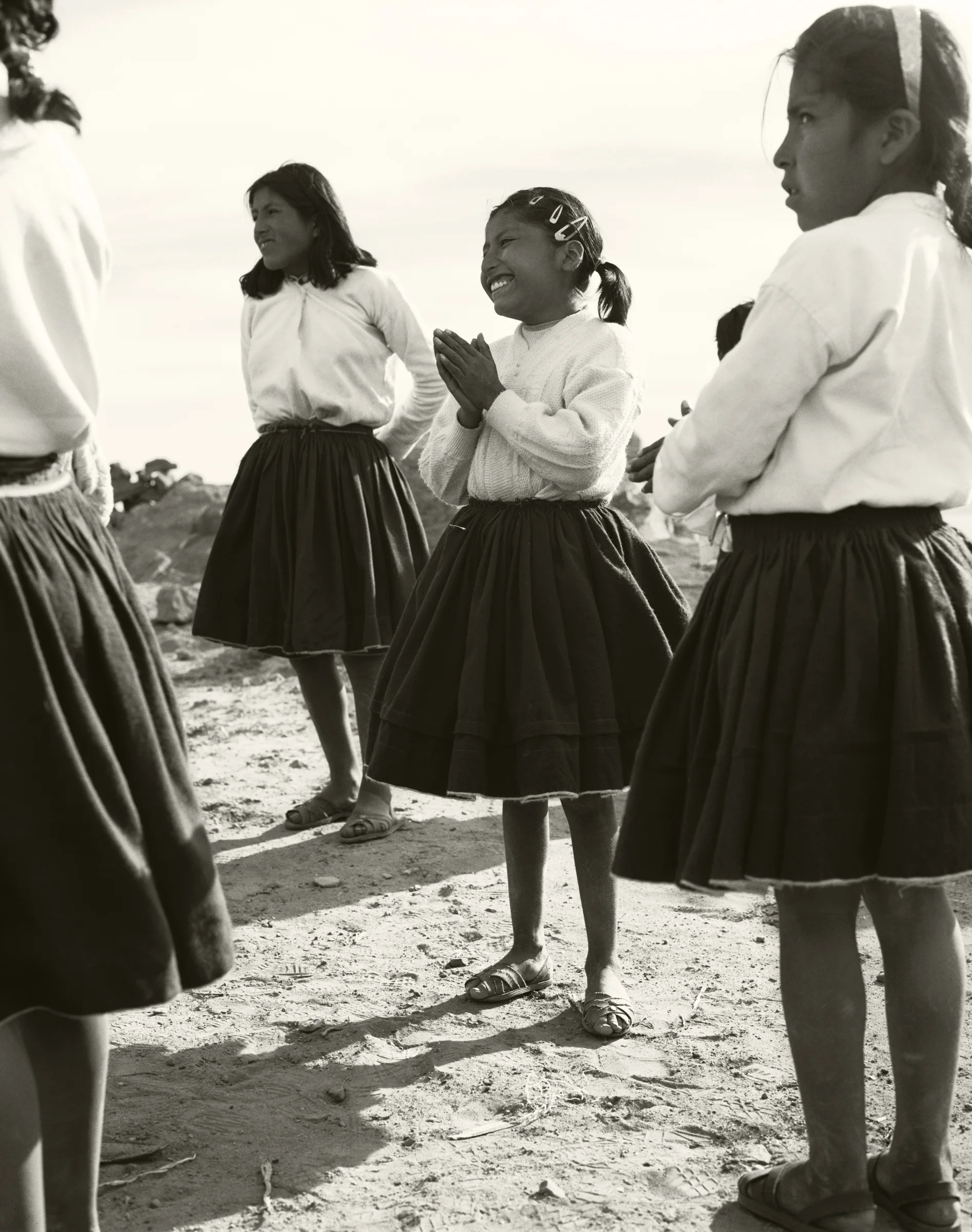 KIDS CLAPPING, TAQUILE