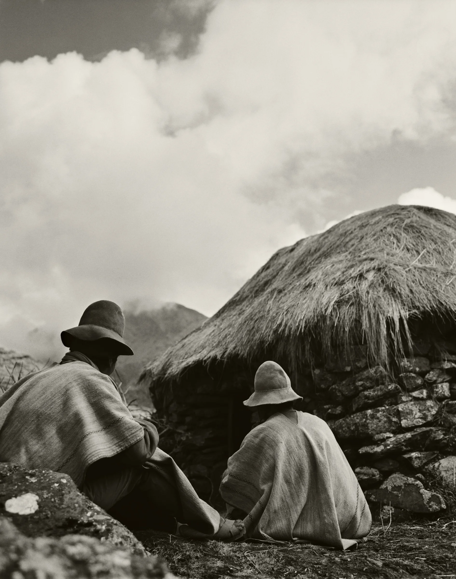 QUERO INDIANS RESTING