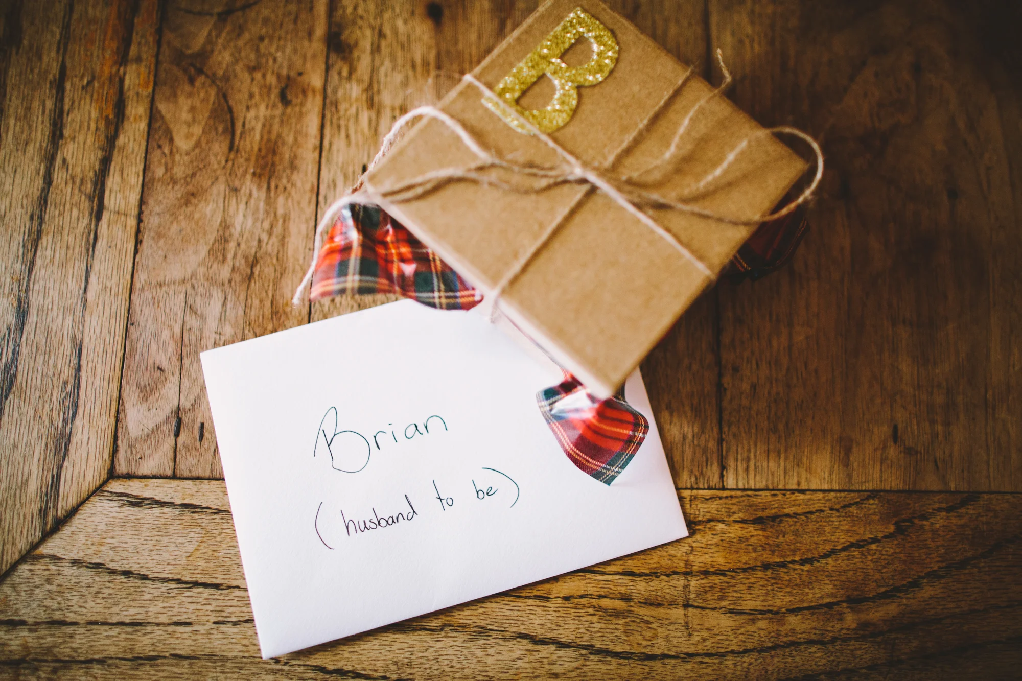 Cattle Barn Wedding in the Christmas Winter Snow | Cle Elum Wedding | Pacific Northwest Winter Wedding | Christmas Themed Wedding | Tida Svy Photography | www.tidasvy.com