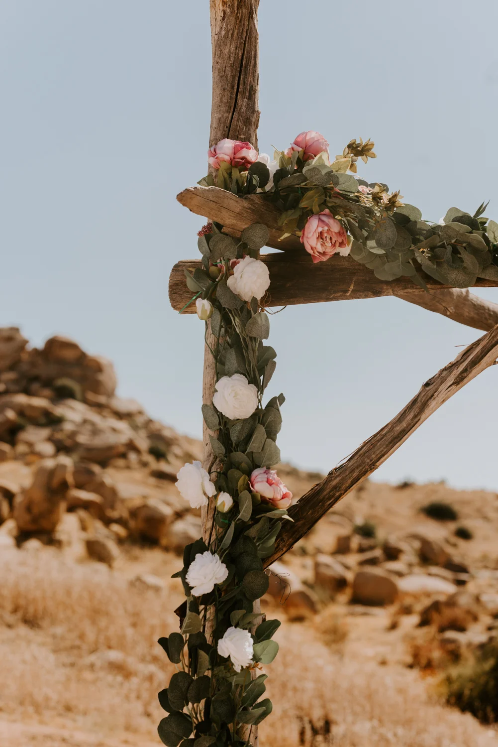 Le Haut Desert Aerie Wedding | Joshua Tree Wedding Photographer | Tida Svy | www.tidasvy.com