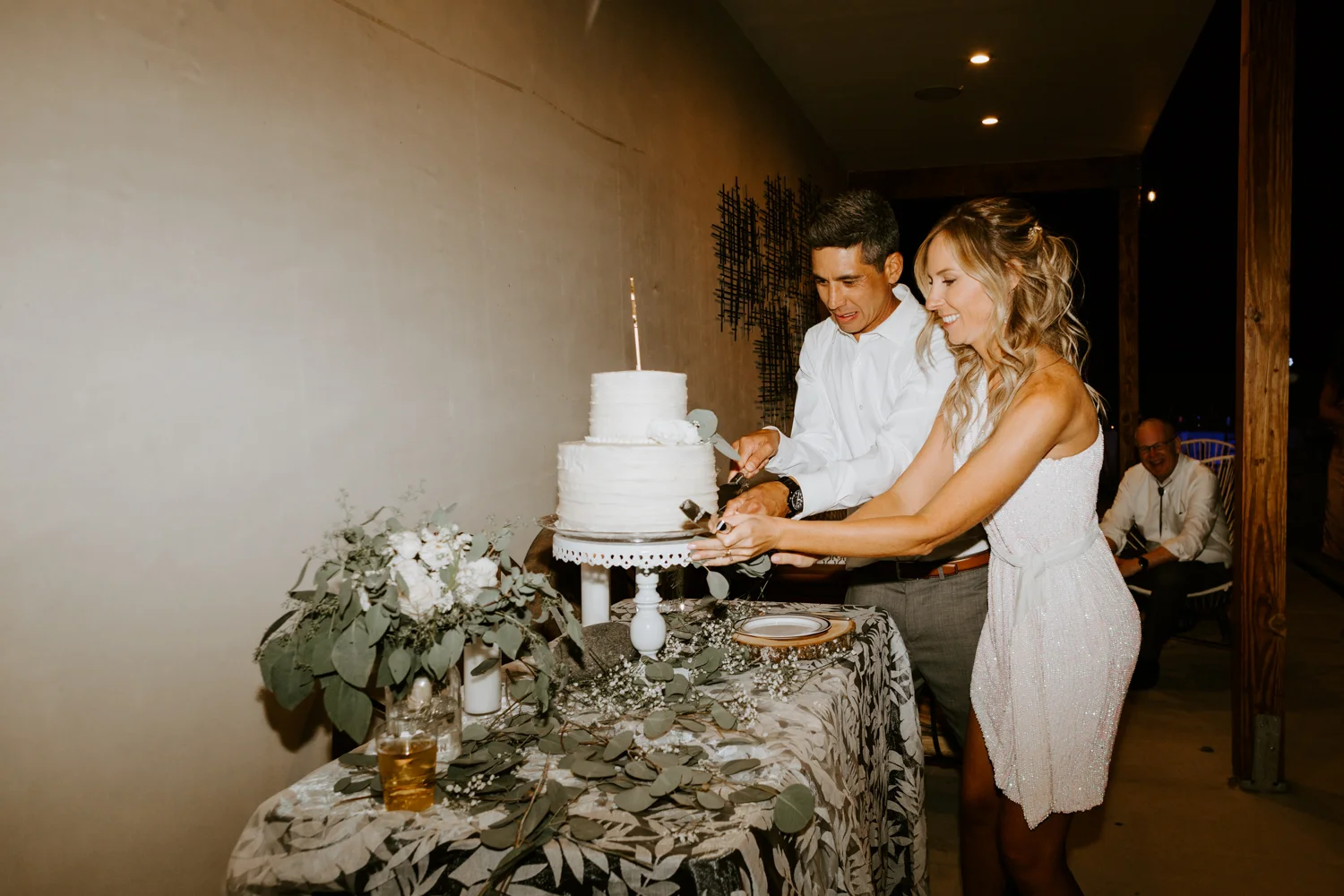 Joshua Tree Wedding Photographer | JT Serenity Escape Airbnb Wedding | Tida Svy | www.tidasvy.com