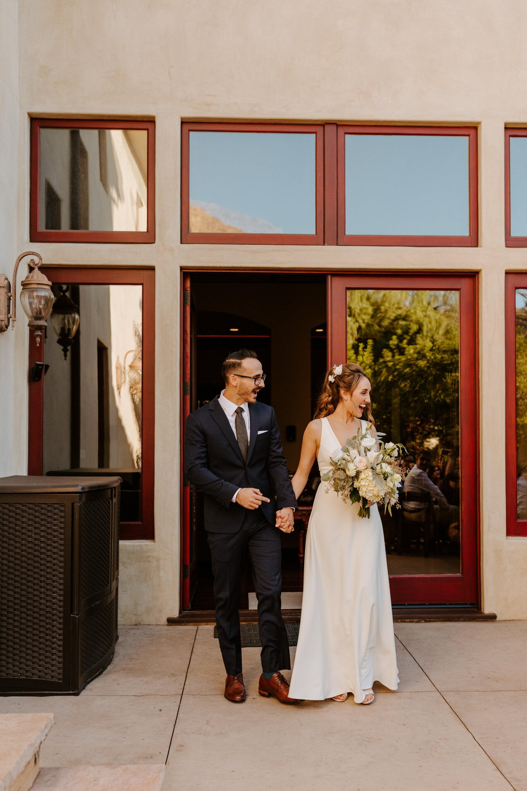 Intimate Los Angeles Backyard Wedding with InNOut — Tida Svy