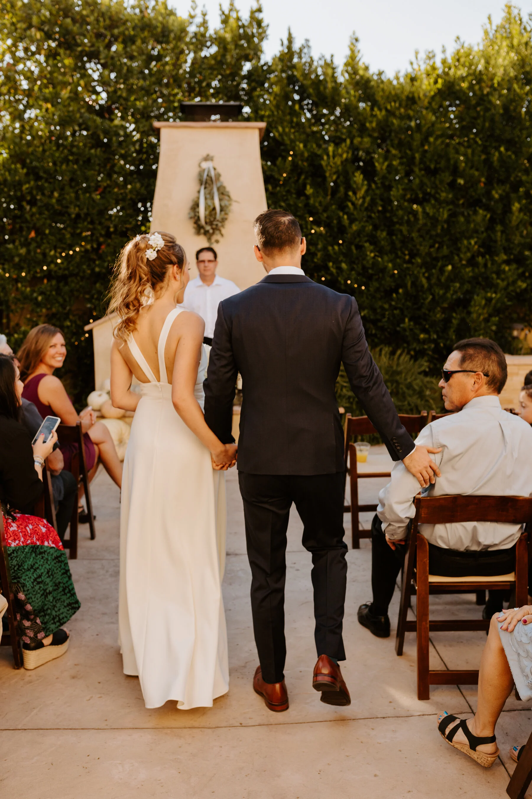 Intimate Los Angeles Backyard Wedding with InNOut — Tida Svy