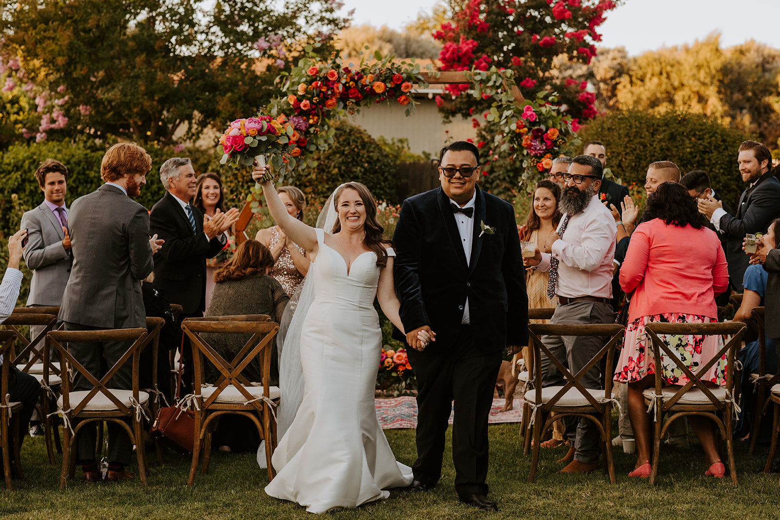 Bright and Fun Summer Backyard Wedding in Southern California — Tida Svy