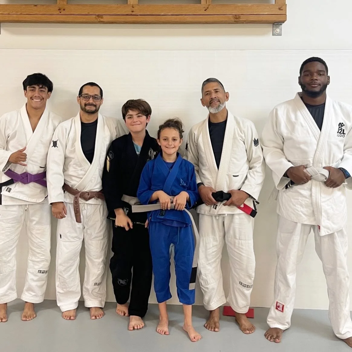 Congrats to Brayden and Quinn on their promotions to Grey belt today! Such amazing kiddos that show so much leadership, dedication, and passion for jiu-jitsu. Congrats!
