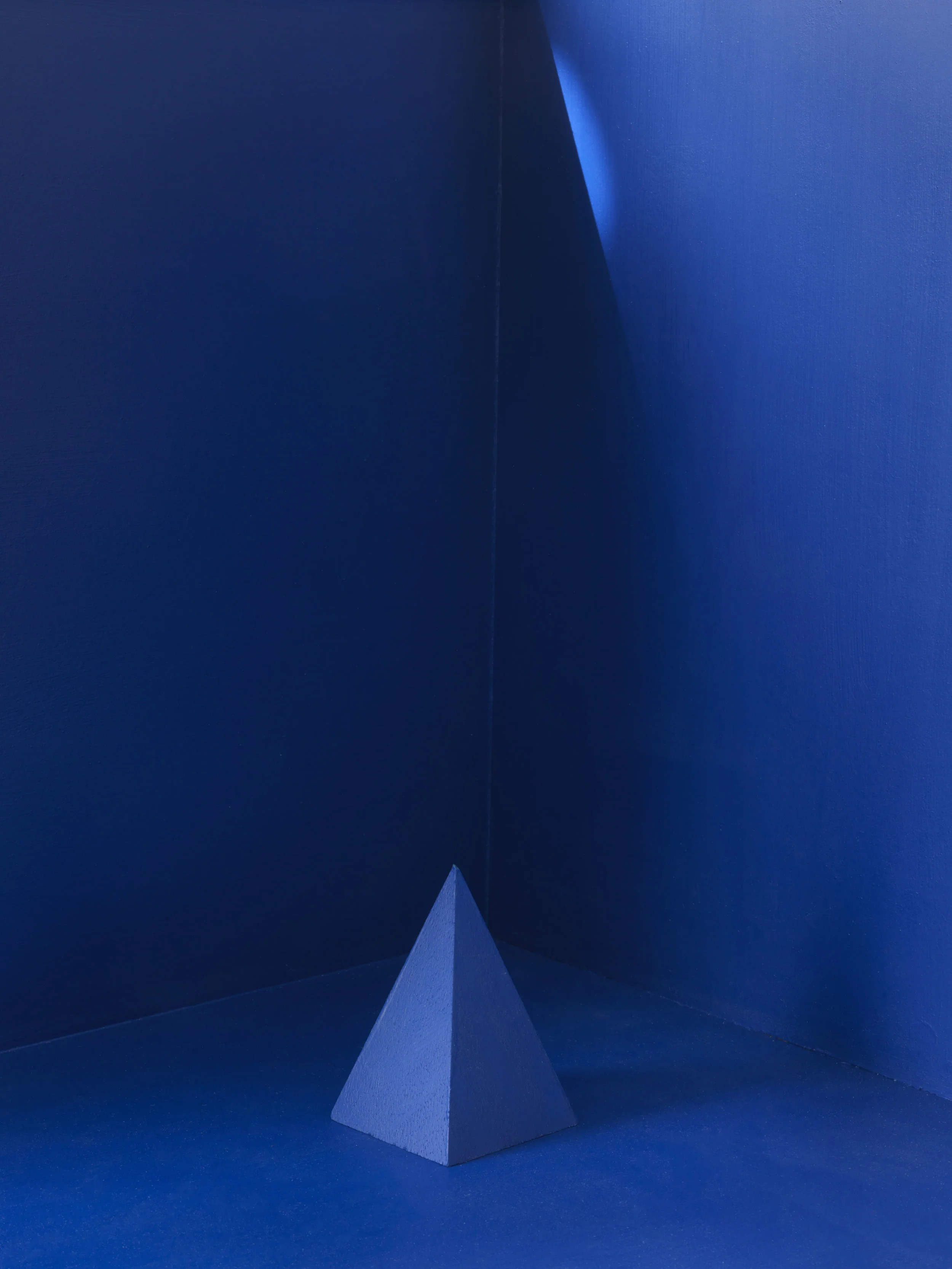 Blu__0101_2.jpg