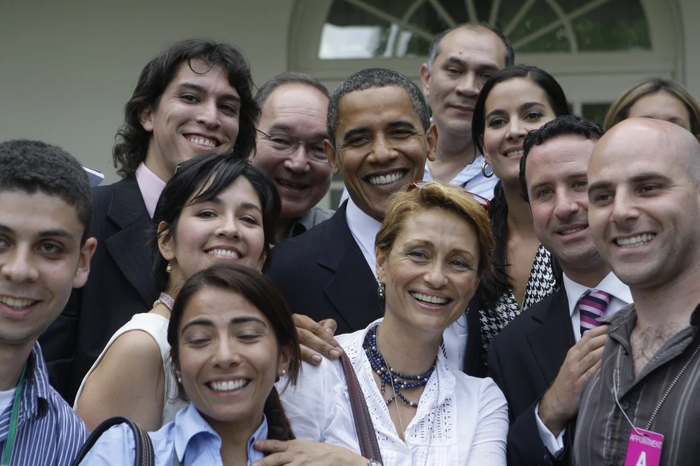 Colombian press pool covering a presidential visit to Barack Obama's White House. 2008.