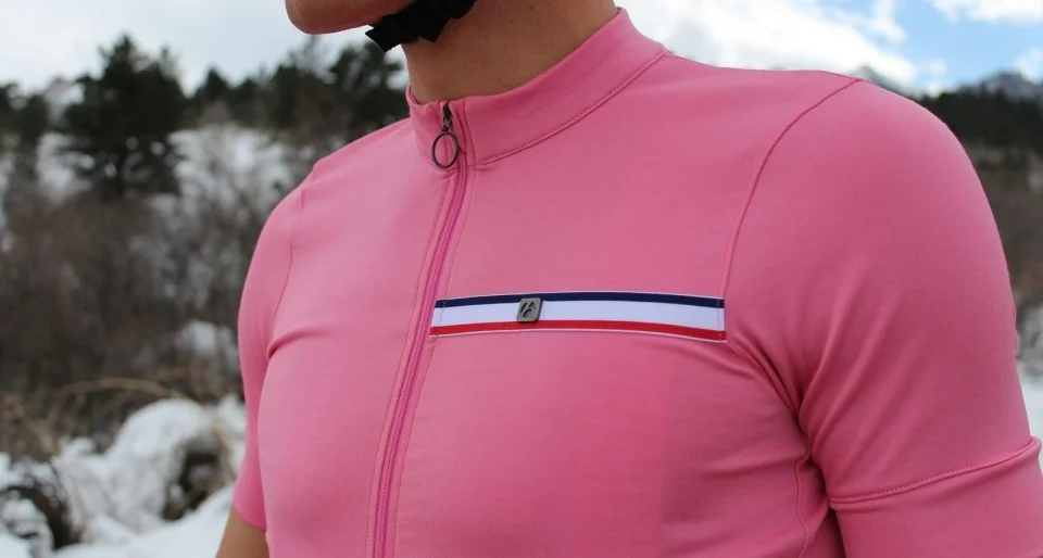 5/24/2016 Bontrager Classique Short-Sleeve Jersey "Stunning jersey in both design and performance." "The Bontrager Classique Jersey is a style triumph: More than enough features to satisfy a keen club cyclist paired with a retro look."