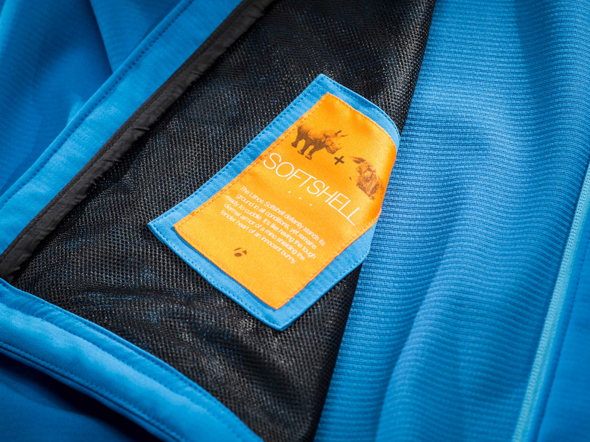 WOVEN TECH/DISCOVERY LABEL