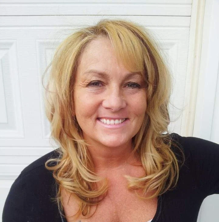 Melanie Peterson // Assistant Project Manager