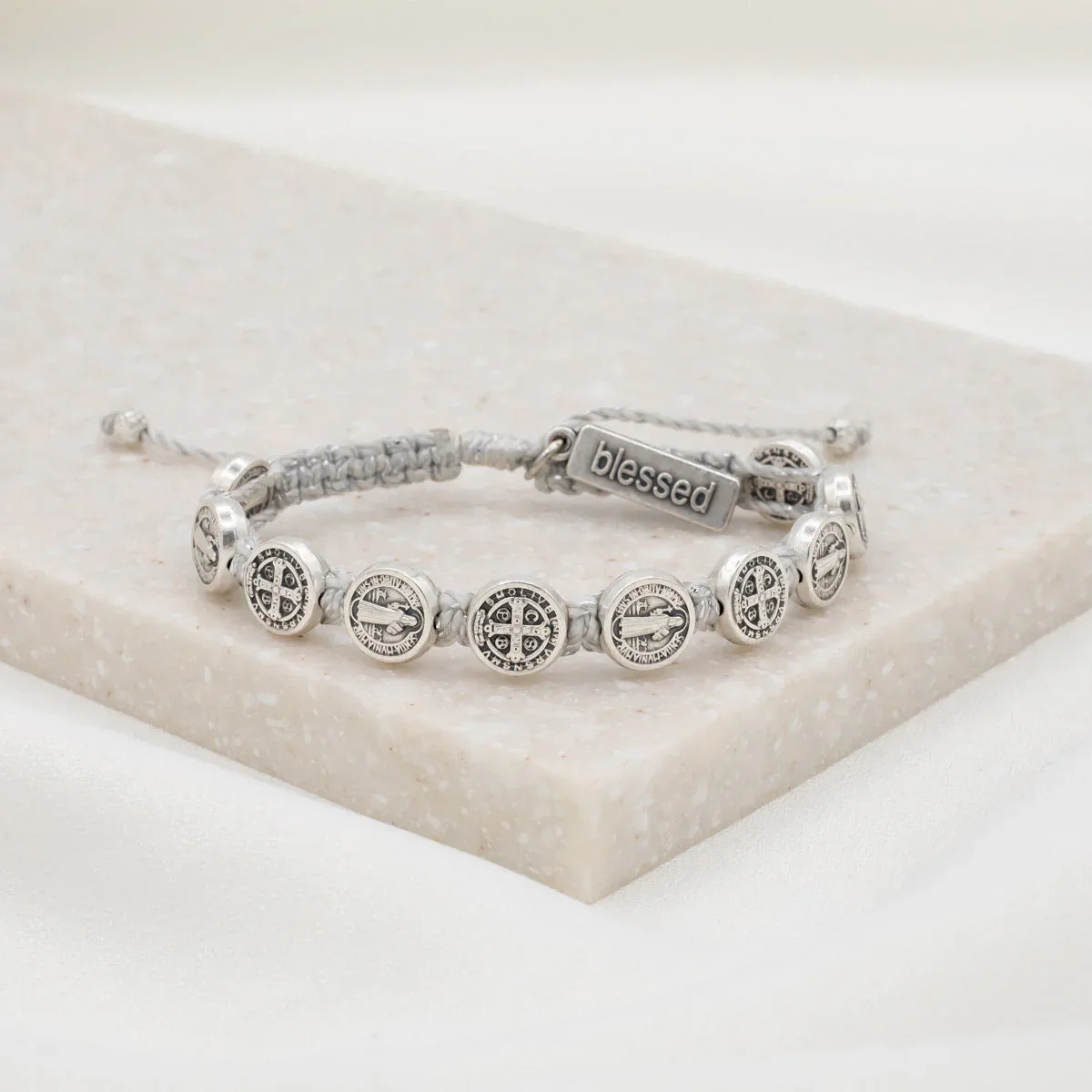 benedictine-blessing-bracelet-metallic-silver.webp