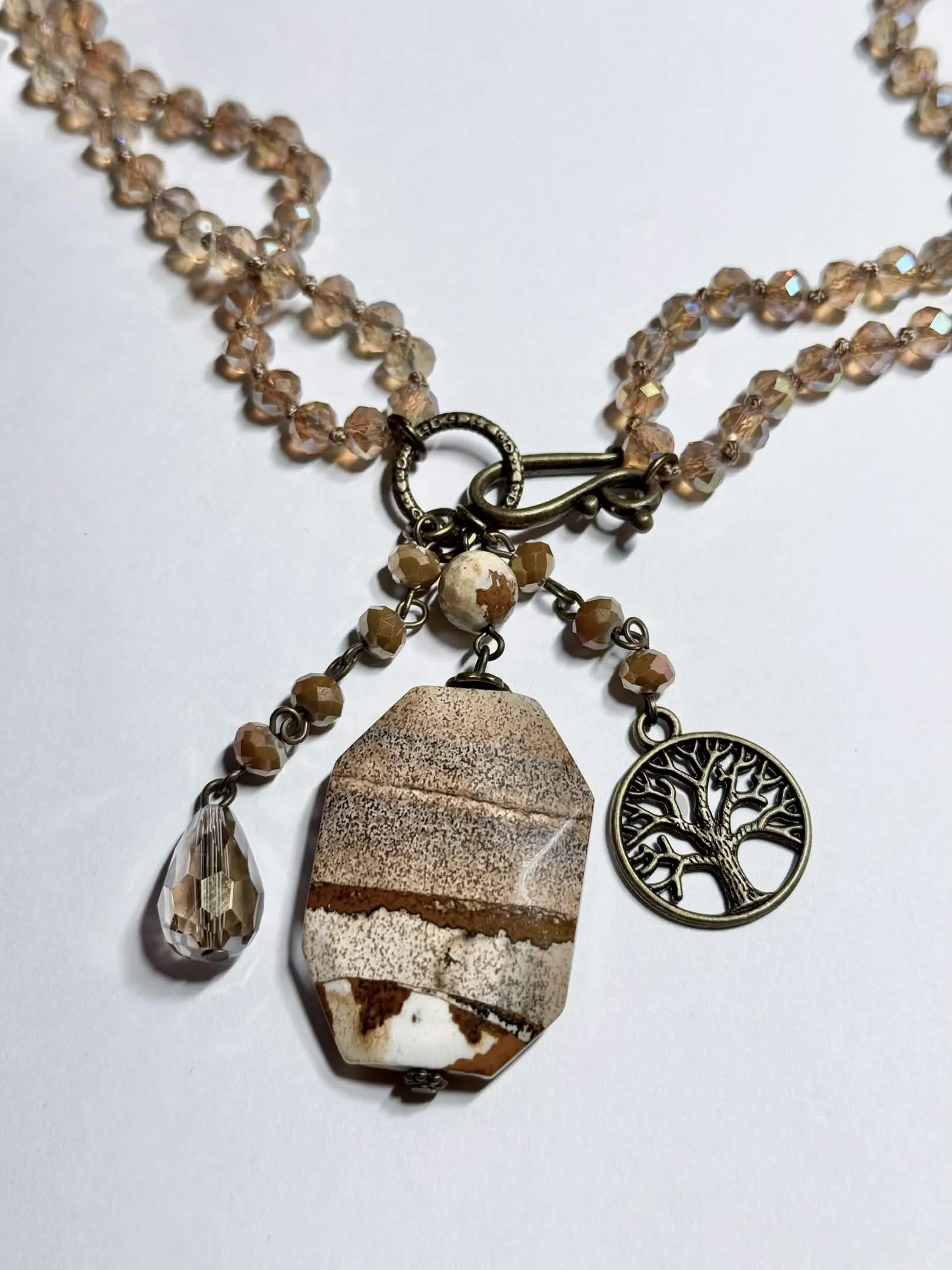 stone-necklace2.jpg