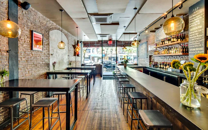 broken spoke interior.jpg