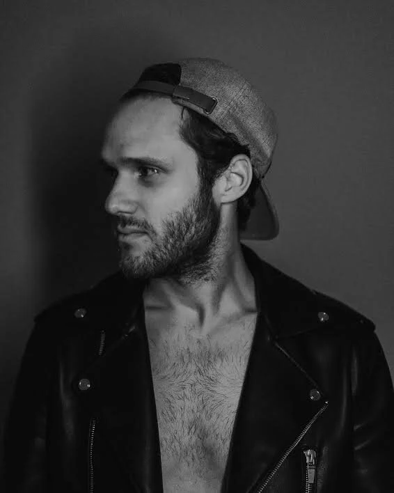 33 – Viktor Ahlgren, of DEEPS and LACEI, is working from Sweden