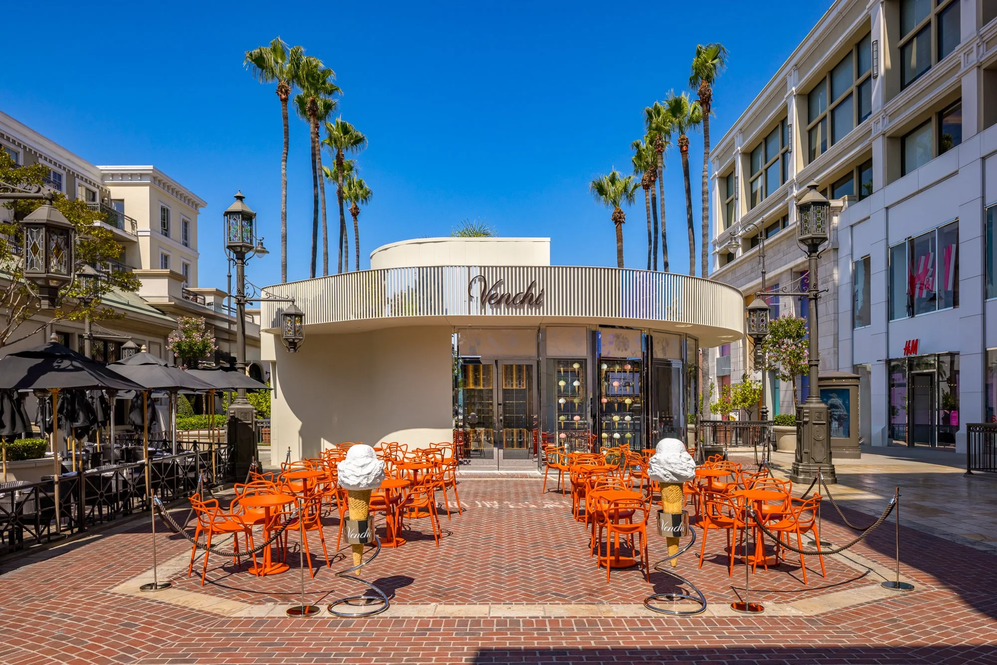 Venchi-Glendale-SandKasl-Imaging-Gary-Kasl-San-Diego-Residential-Hospitality-Photography-2.jpg