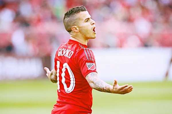 The Atomic Ant - Giovinco