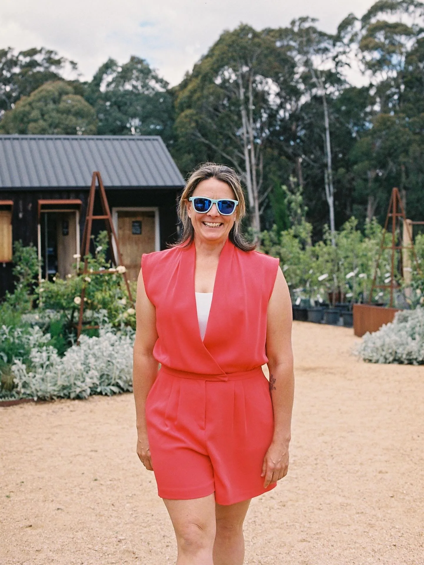 Hi! It&rsquo;s me! Caught by @natashalarsenphotography on film at our inaugural @to_gathertable event, alongside @bechaycraft we work pretty darn well together if I may say so!!
What a team to be a part of.